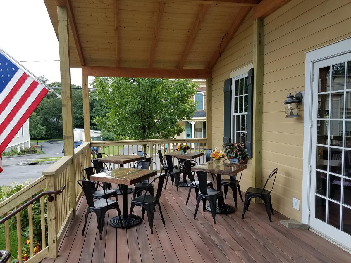 The Railroad Inn Купърстаун Екстериор снимка